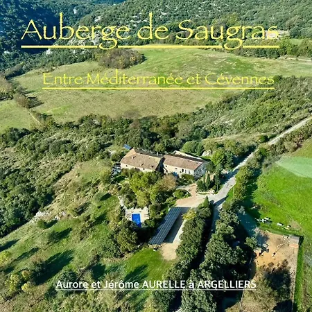 De Saugras 2*